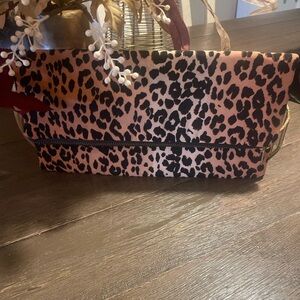 Leopard Clutch
